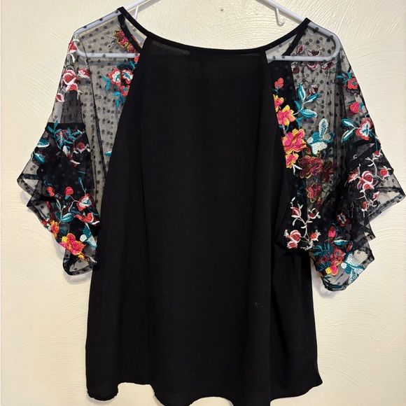 Umgee Black Blouse with Floral Sleeves - Picture 8 of 8